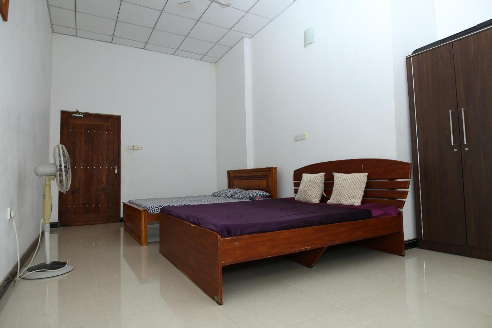 Sujee'S Guest House With Two Bed Rooms Anuradhapura Exterior photo